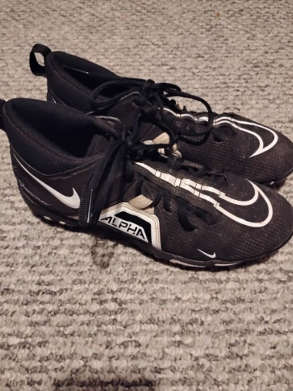 Nike Black and White Alpha Men's Soccer Cleats